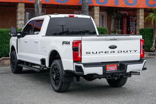 Oxford White 2024 Ford F-250 XLT