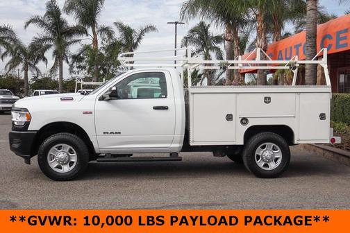 2022 RAM 2500 Tradesman Regular Cab 4x4 8' Box