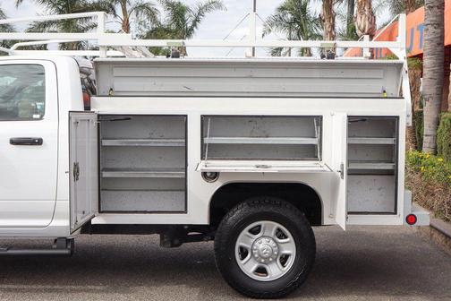 2022 RAM 2500 Tradesman Regular Cab 4x4 8' Box