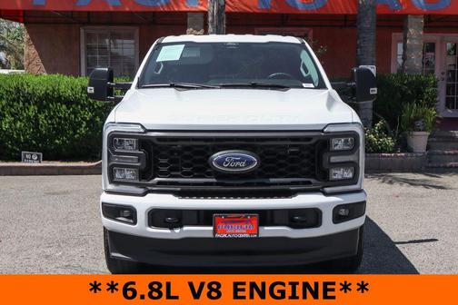 Oxford White 2024 Ford F-250 XL