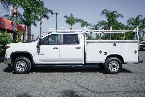 Summit White 2022 Chevrolet Silverado 3500 WT