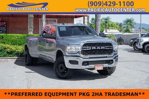 2019 RAM 3500 Tradesman Crew Cab 4x4 8' Box
