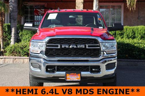 2022 RAM 2500 Tradesman Crew Cab 4x4 6'4' Box