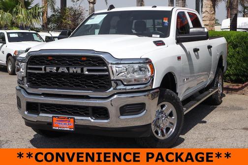 Bright White Clearcoat 2022 RAM 2500 Tradesman Crew Cab 4x4 6'4' Box