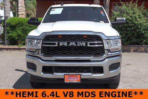 Bright White Clearcoat 2022 RAM 2500 Tradesman Crew Cab 4x4 6'4' Box