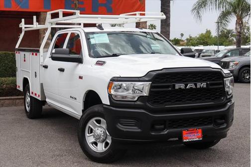 2022 RAM 2500 Tradesman Crew Cab 4x4 8' Box