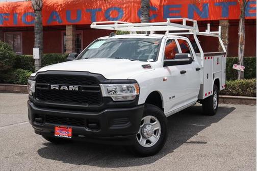 2022 RAM 2500 Tradesman Crew Cab 4x4 8' Box