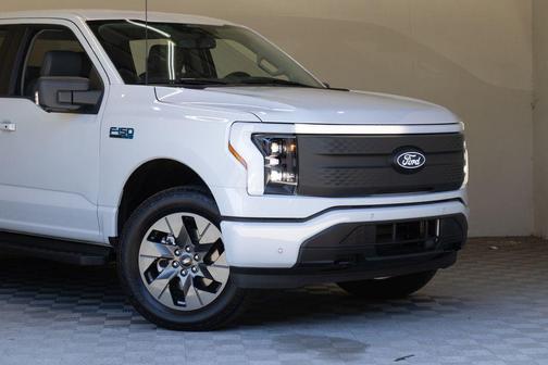 Space White Metallic 2025 Ford F-150 Lightning Flash