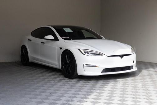 2022 Tesla Model S Plaid