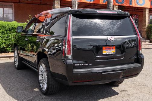 2019 Cadillac Escalade Platinum