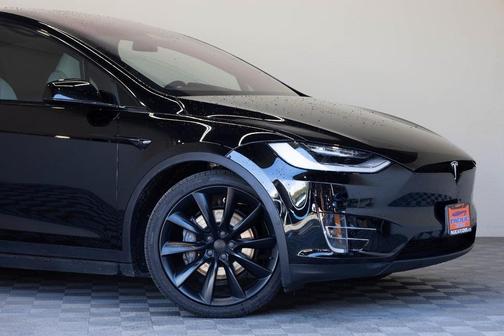 Photo 3 of 51 of 2020 Tesla Model X Long Range