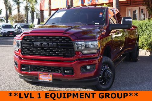 2023 RAM 3500 Big Horn Crew Cab 4x4 8' Box