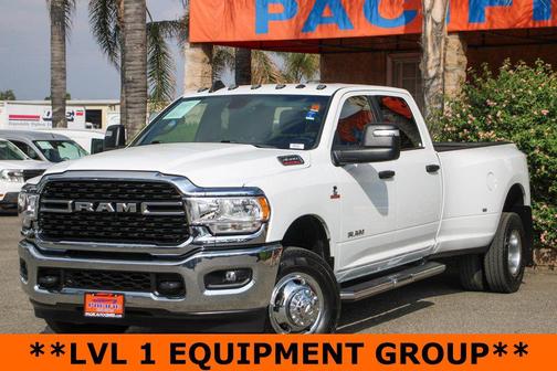 2023 RAM 3500 Big Horn Crew Cab 4x4 8' Box