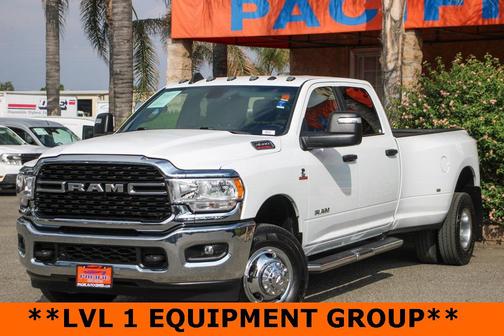 2023 RAM 3500 Big Horn Crew Cab 4x4 8' Box