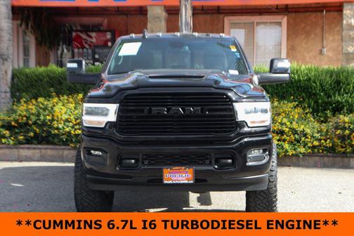 Diamond Black Crystal Pearlcoat 2023 RAM 2500 Laramie