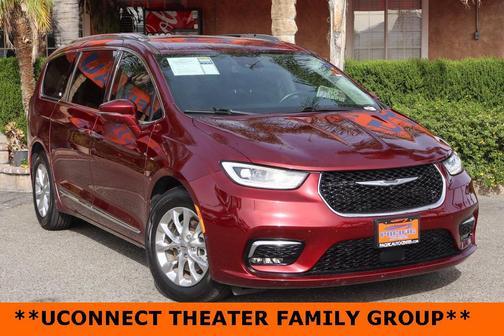 2021 Chrysler Pacifica Touring L