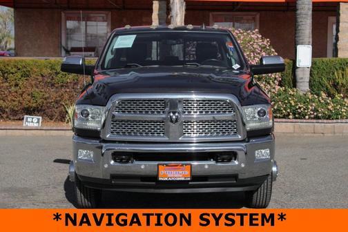 2017 RAM 3500 Laramie Crew Cab 4x4 8' Box