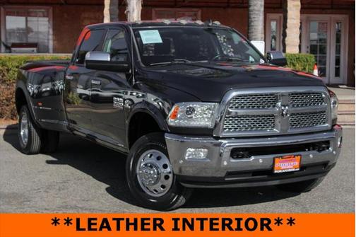 2017 RAM 3500 Laramie Crew Cab 4x4 8' Box