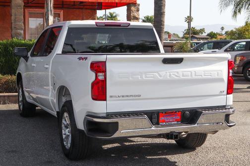 Summit White 2023 Chevrolet Silverado 1500 LT