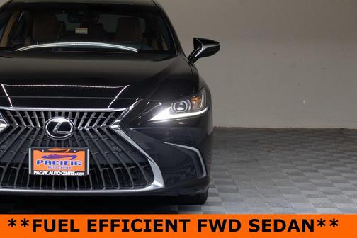 2024 Lexus ES 300h Base