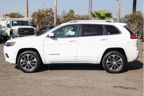2020 Jeep Cherokee Overland