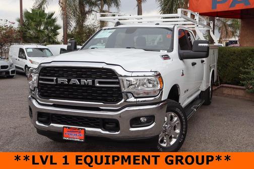 2024 RAM 3500 Big Horn Crew Cab 4x4 8' Box