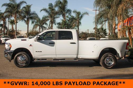 2024 RAM 3500 Big Horn Crew Cab 4x4 8' Box