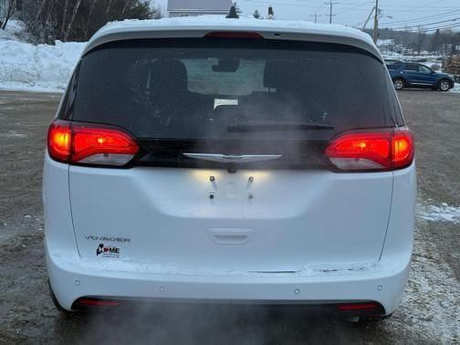2026 Chrysler Voyager LX