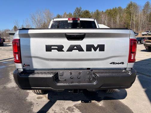 Silver Zynith 2026 RAM 2500 Tradesman Crew Cab 4x4 6'4' Box