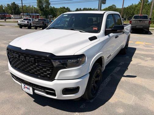 Bright White Clearcoat 2026 RAM 1500 Big Horn/Lone Star