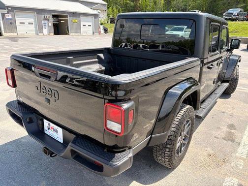 Black Clearcoat 2024 Jeep Gladiator Sport S