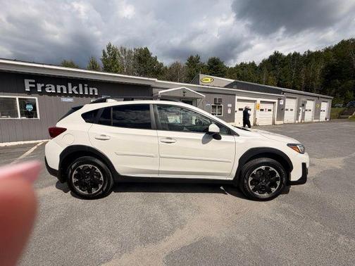 Crystal White Pearl 2021 Subaru Crosstrek Premium