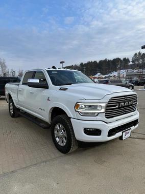 2022 RAM 3500 Laramie Crew Cab 4x4 6'4' Box