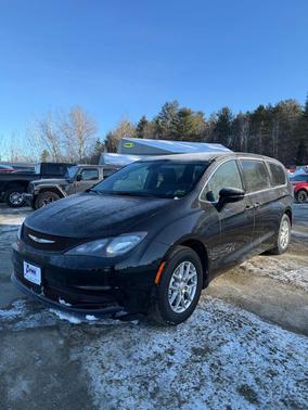 2026 Chrysler Voyager LX