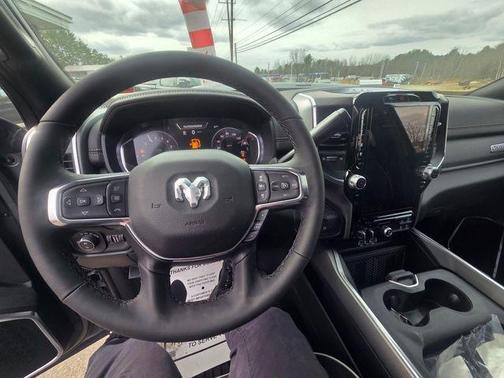 Ceramic Gray Clearcoat 2026 RAM 2500 Laramie Crew Cab 4x4 6'4' Box