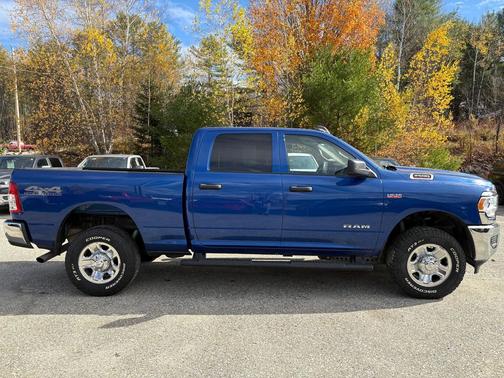 2019 RAM 2500 Tradesman Crew Cab 4x4 6'4' Box