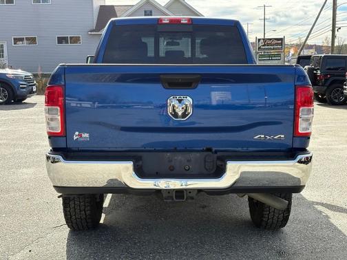 2019 RAM 2500 Tradesman Crew Cab 4x4 6'4' Box