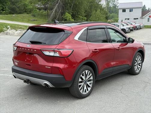 2022 Ford Escape Titanium