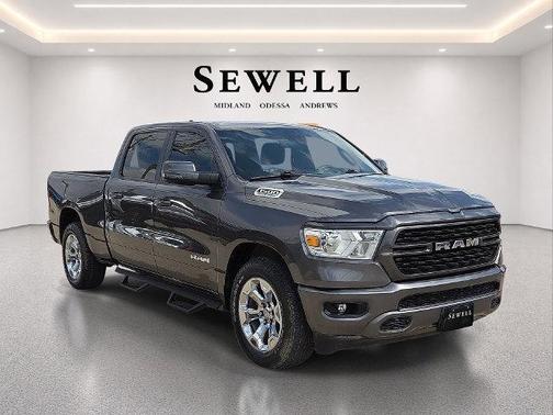 Granite Crystal Metallic Clearcoat 2024 RAM 1500 Big Horn/Lone Star