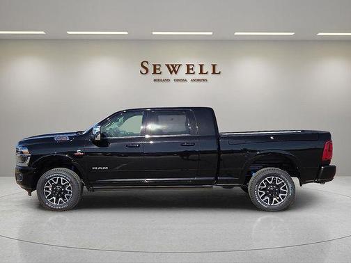Diamond Black Crystal Pearlcoat 2026 RAM 2500 Longhorn