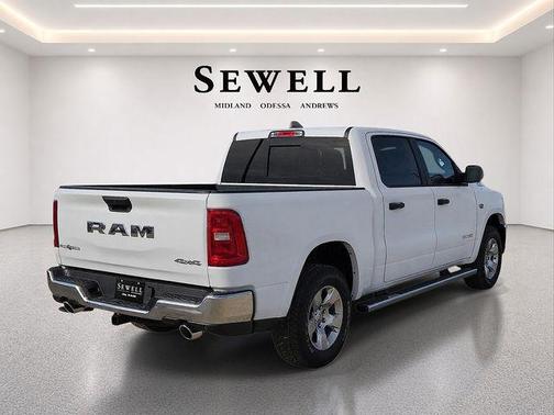 Bright White Clearcoat 2027 RAM 1500 Big Horn/Lone Star