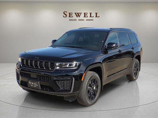 Diamond Black Crystal Pearlcoat 2026 Jeep Grand Cherokee L Altitude