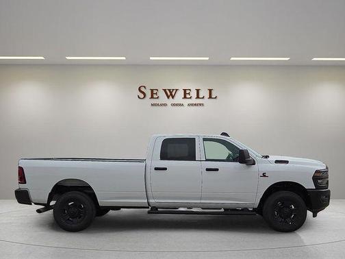 Bright White Clearcoat 2026 RAM 2500 Tradesman Crew Cab 4x4 8' Box