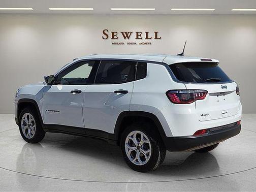 Bright White Clearcoat 2025 Jeep Compass Sport