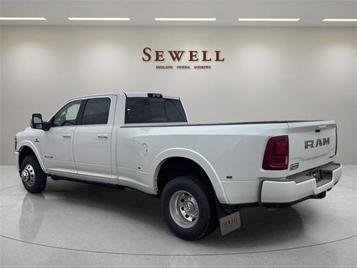 2025 RAM 3500 Limited