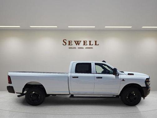 Bright White Clearcoat 2026 RAM 2500 Tradesman Crew Cab 4x4 8' Box