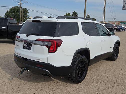 Summit White 2023 GMC Acadia AWD AT4