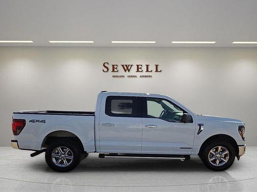 Oxford White 2024 Ford F-150 XLT