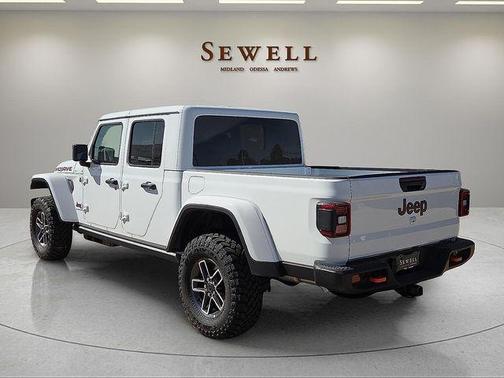 Bright White Clearcoat 2026 Jeep Gladiator Mojave 4x4