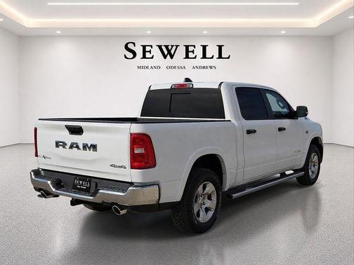 Bright White Clearcoat 2027 RAM 1500 Big Horn/Lone Star